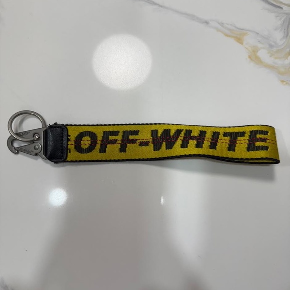 Off-White Keychain - Picture 1 of 2